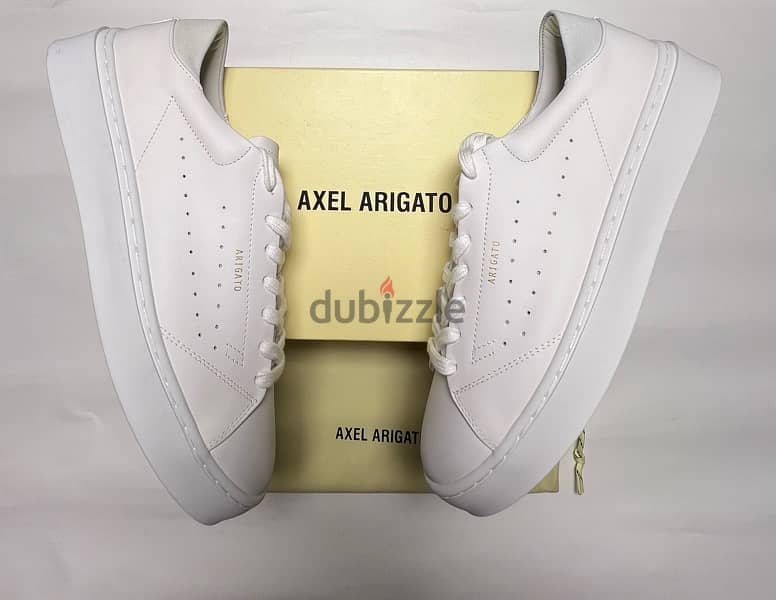 Axel Arigato White Sneakers 1