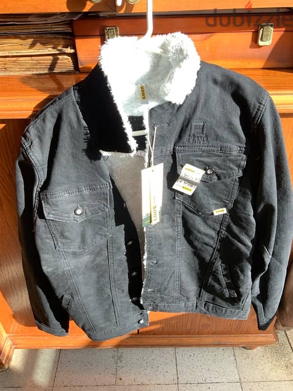 black denim  jeans jacket fur inside size small 1