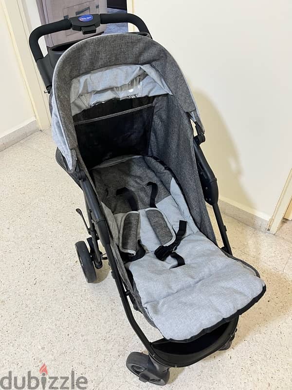 car seat and stroller 3