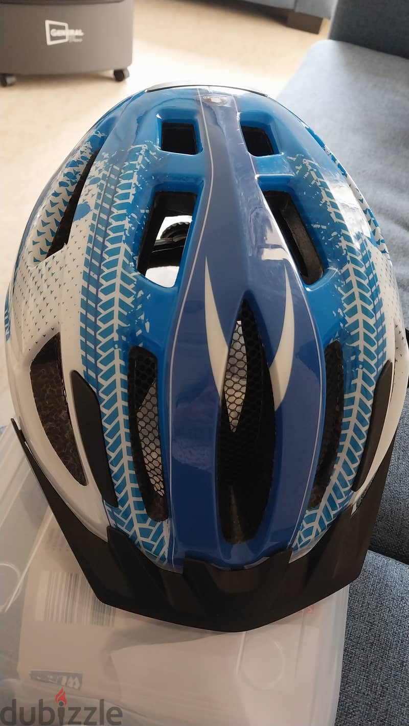 Helmet 0