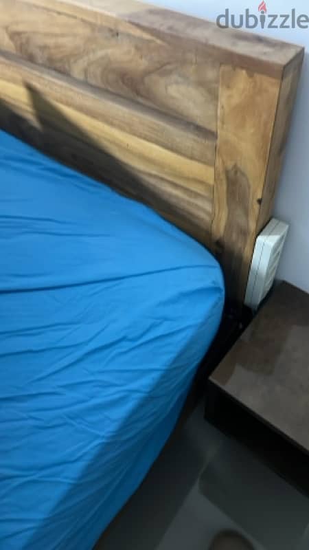 king size wooden masterbed 2