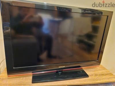 Samsung LCD 40 inch tv