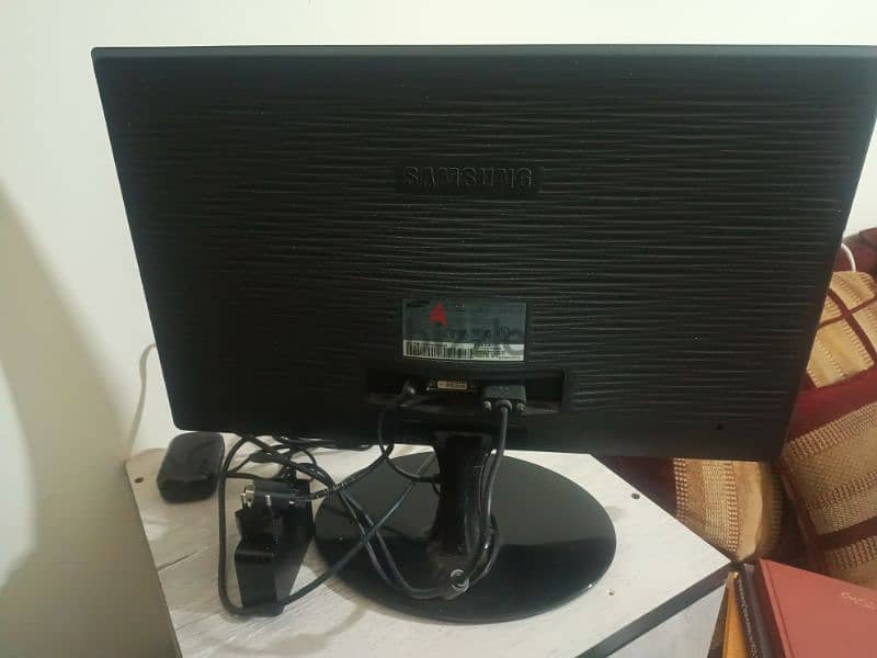 Samsung Monitor for Sale - شاشة سامسونج للبيع 1