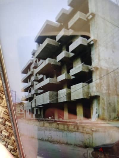 building for sale in aoukar بناية للبيع في عوكر