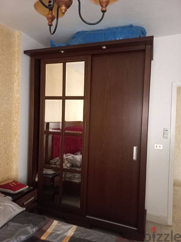 USD 3,500 MODERN BEDROOM SET NOT USED 0