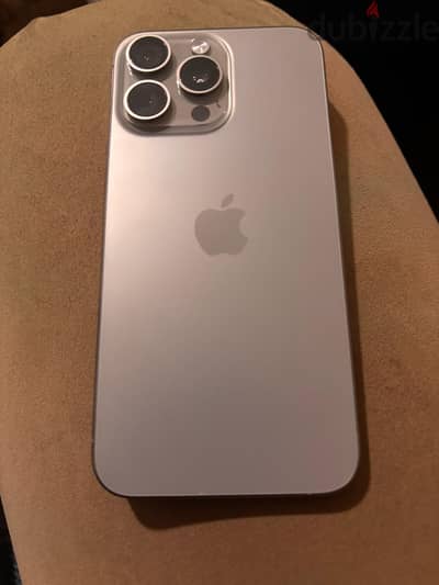 Apple 15 Pro Max zero scratches