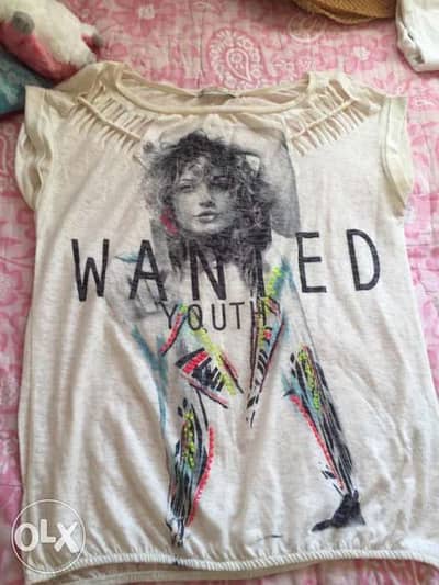 Special T-shirt from Bershka Size medium