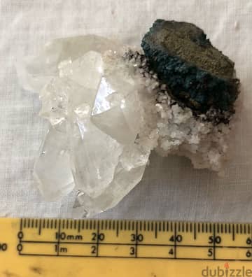 Apophyllite quartz cluster from india. See size in picture 1