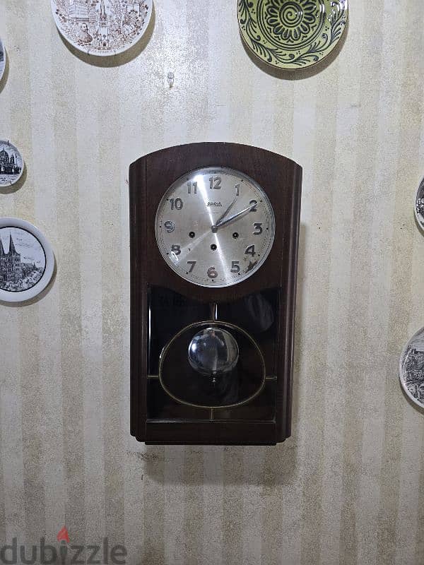 Vintage wall clock 0