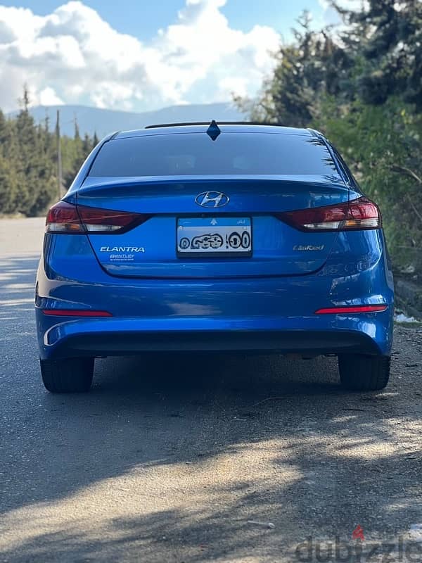 Hyundai Elantra 2017 0