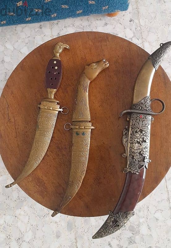 Antique swords for decoration 0