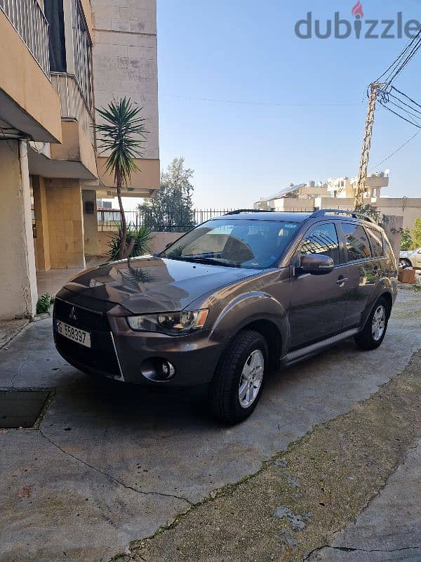 Mitsubishi Outlander 2010 0