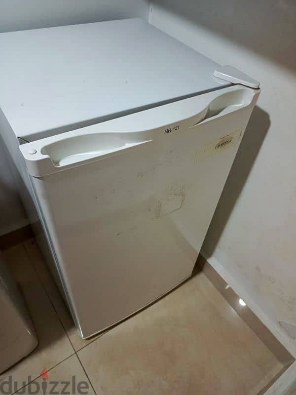 good condition small fridge 0