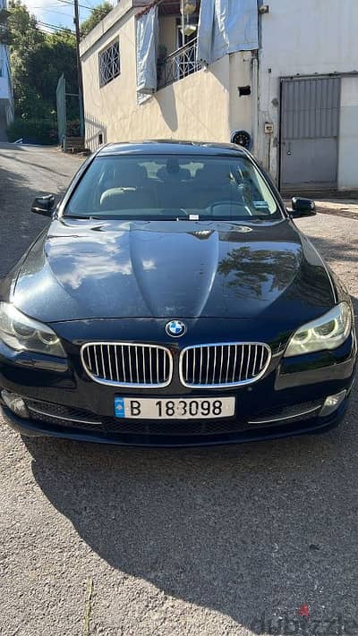 BMW 5-Series 2011