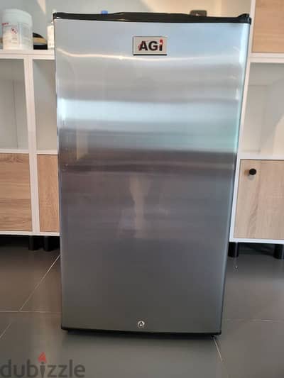 AGI Refrigerator (Excellent condition)