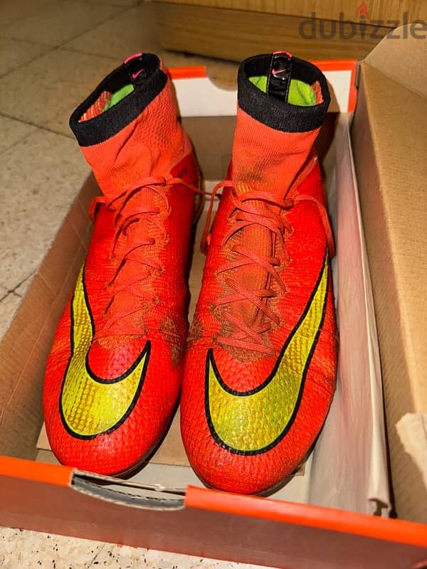 limited worldcup  nike mercurial victory v size 42 9