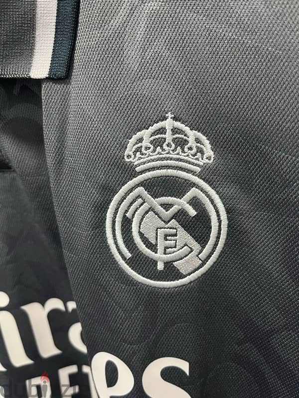 Real Madrid away shirt 24/25 1