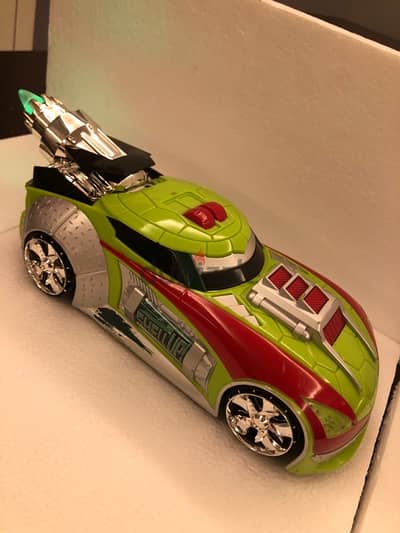 Toy car