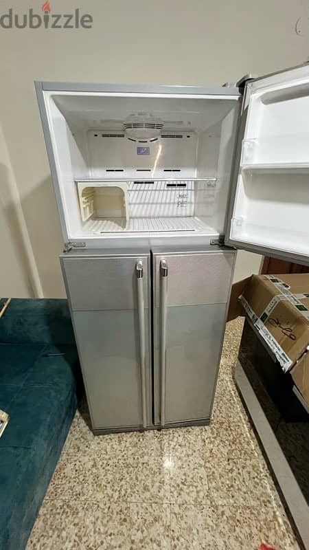 inverter refrigerator Hitachi 3