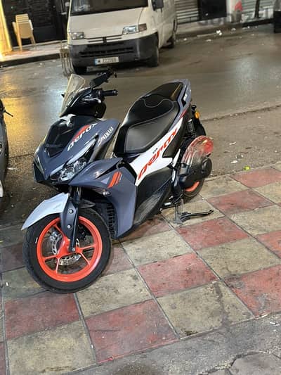 Yamaha Aerox 155cc Nardo Grey