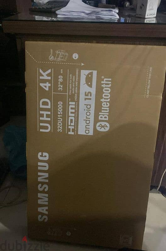 new smart Samsung 4k 32' 0