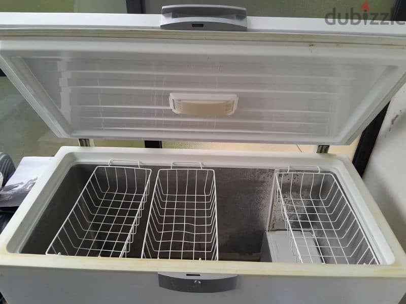 Beko chest freezer 380L 1