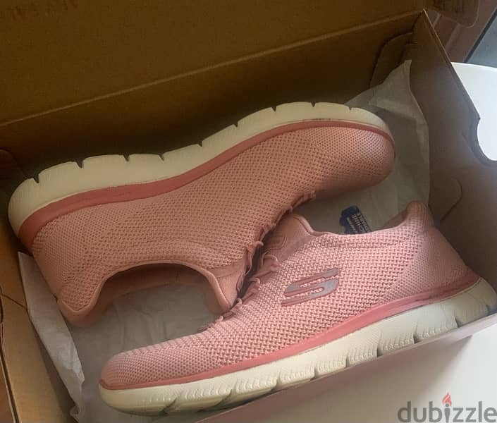 Original Sketchers for ladies. Size: 39. Worn Once. 1