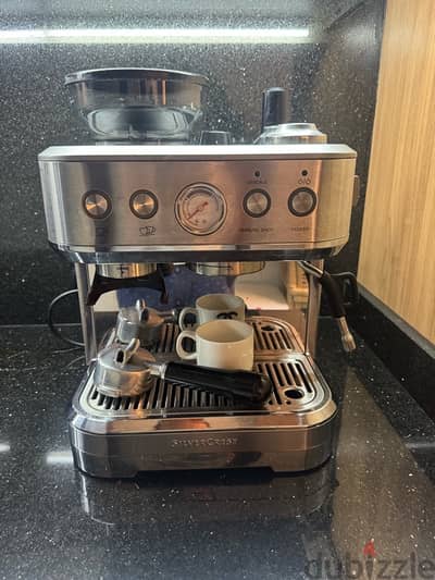 coffee machine with grinder