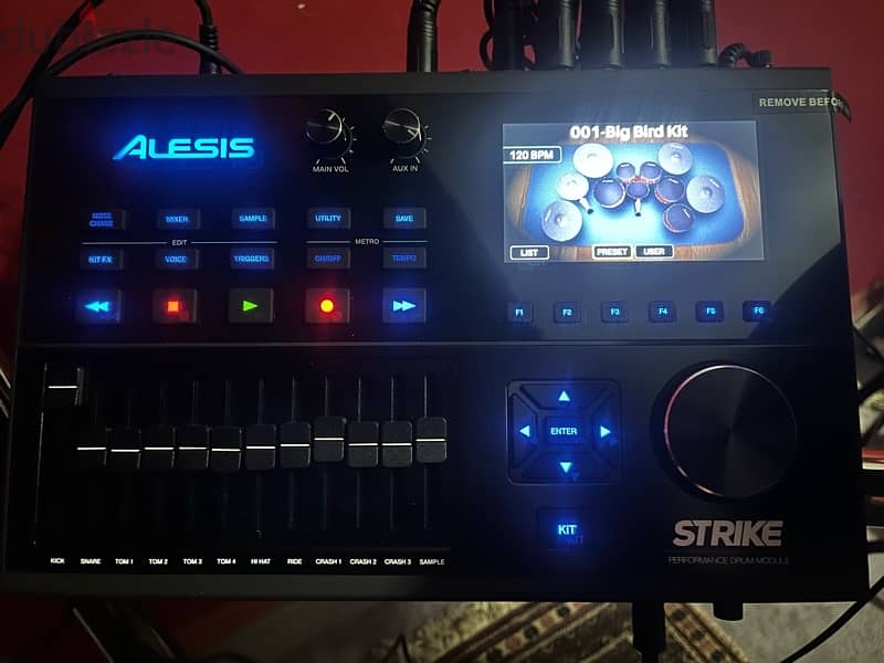 Alesis Strike in perfect condition 1