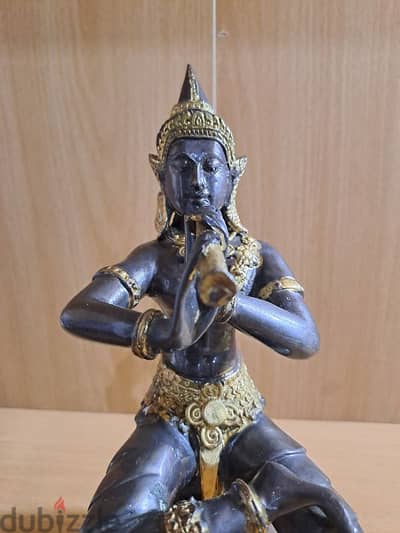 figure statue Indian krishna , in excellent condition