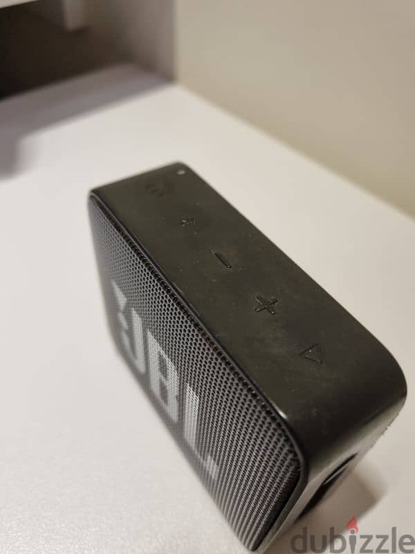 AMAZING JBL SPEAKER IN EXELLENT CONDITION 1