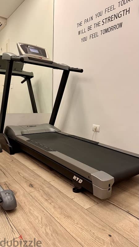 Spirit Motorized Treadmill in Mint Condition 2