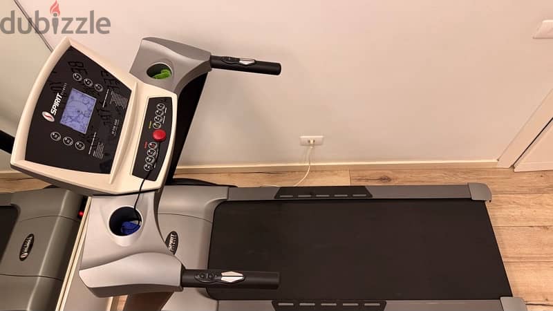 Spirit Motorized Treadmill in Mint Condition 5