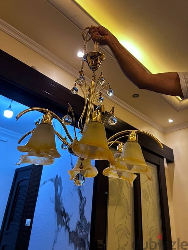 6 lamps chandelier - ثريا ٦ لمبات 1