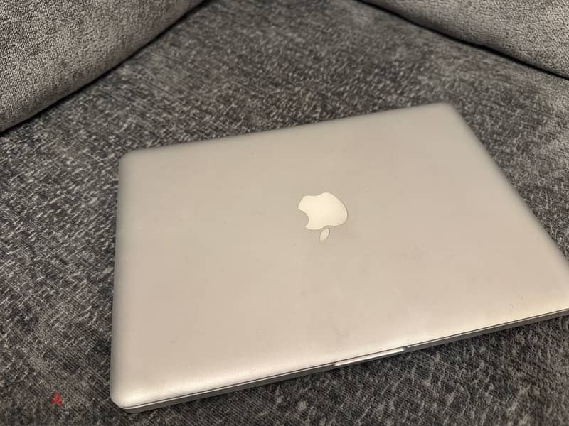 Apple Macbook Pro mid 2012 1