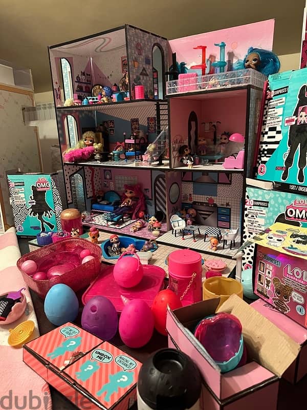 LOL Dollhouse + Dolls + Accessories 0