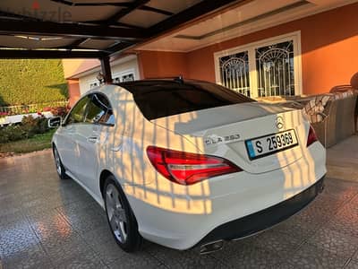 Mercedes-Benz CLA250/2015