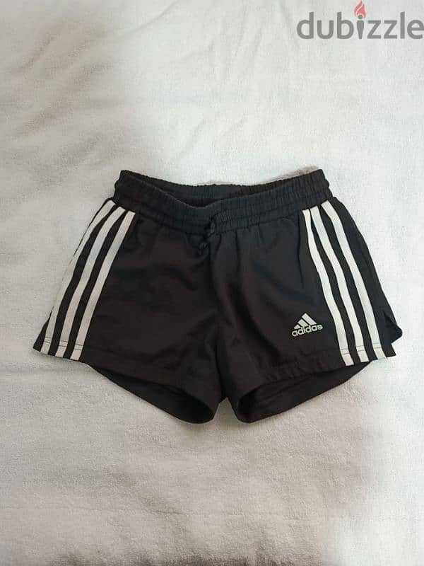 1 short and 3 t-shirts-authentic adidas 0