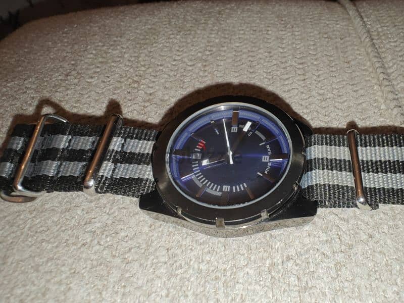 diesel gun-metal watch blue sunray dial 6