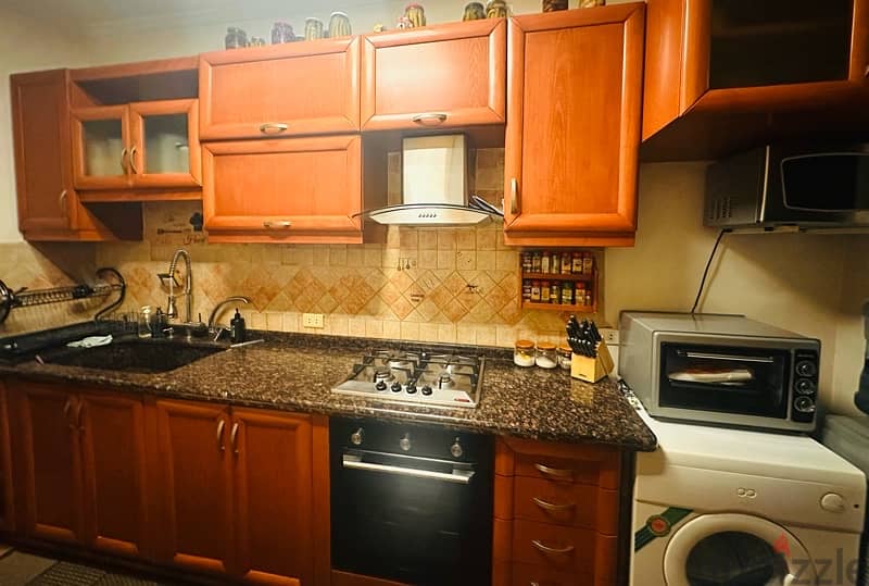 full kitchen cabinets + granite 3