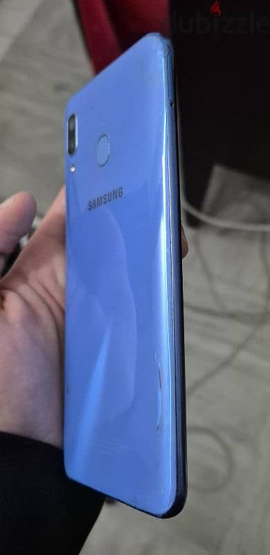 Samsung Galaxy A30 4/64 1