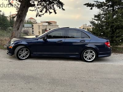 Mercedes-Benz C300 IMMACULATE CAR