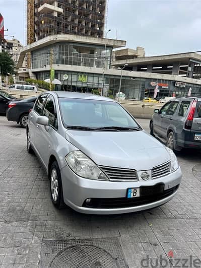 Nissan Tiida 2008