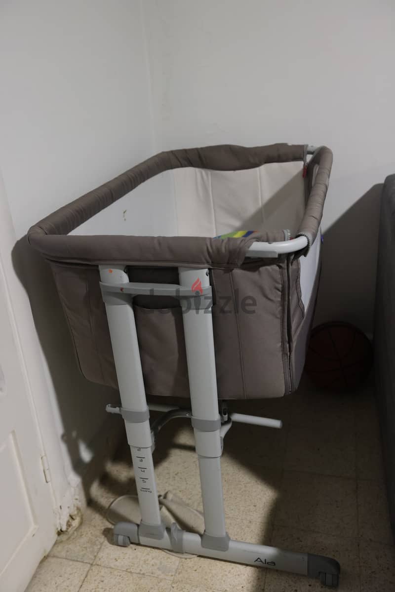 Baby Bedside Crib 1