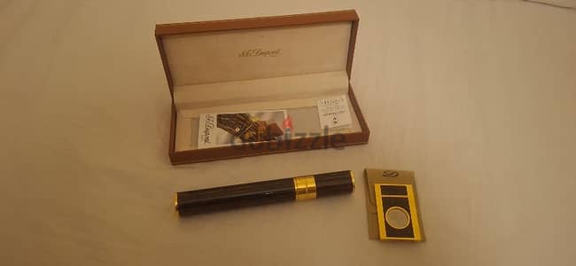 S. T Dupont Cigar Holder and Cigar cutter in chinese lacquer