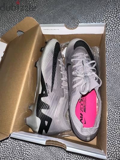 NIKE Air Zoom | Size 45 | Brand New