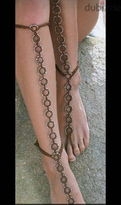 long anklets 1