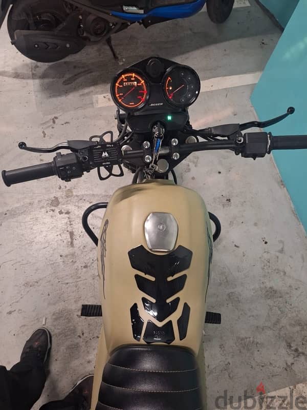 bajaj b limited 3