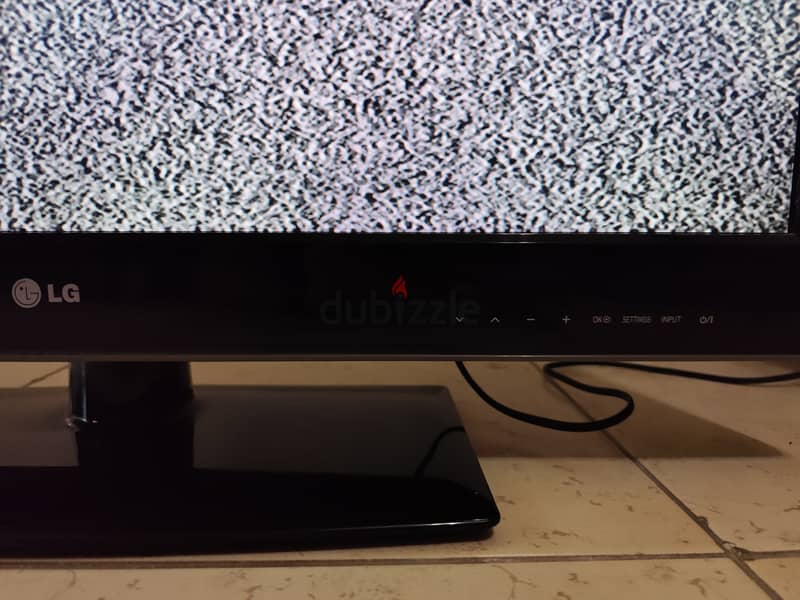 Lg 32 inch non smart 0