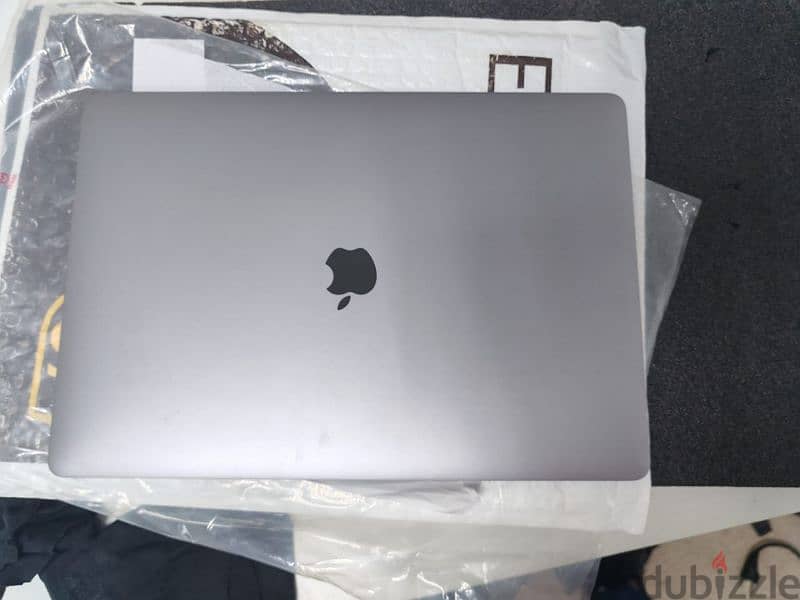 macbook pro core i9 0